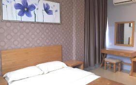 Residence 21 Boutique Inn